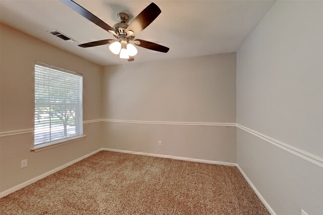 Building Photo - 10307 Summit Bridge Ln