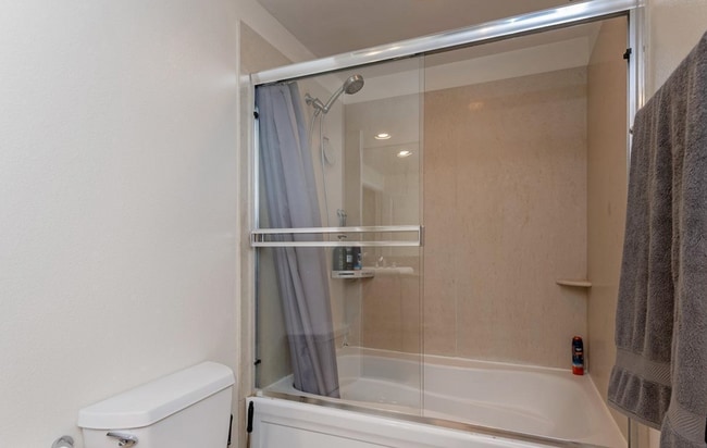 Building Photo - 4057 First Ave.