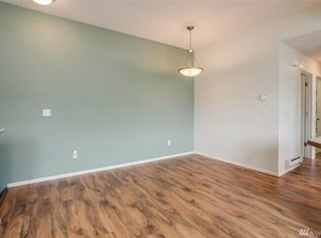 Building Photo - 4050 S 212th Ct