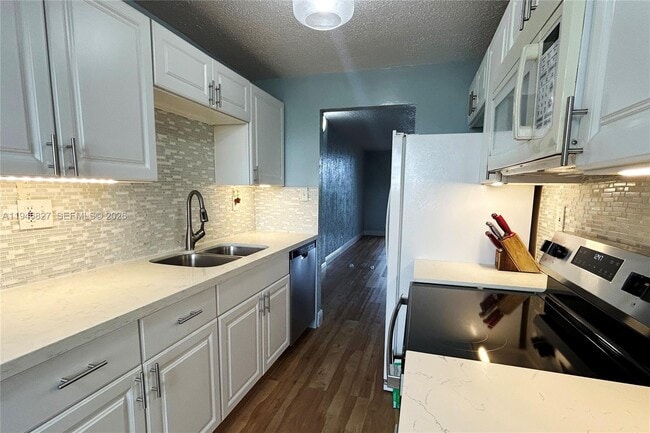 Building Photo - 3121 NW 47th Terrace