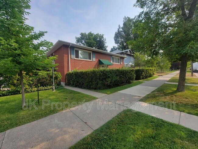 Building Photo - 1305 2nd Ave N