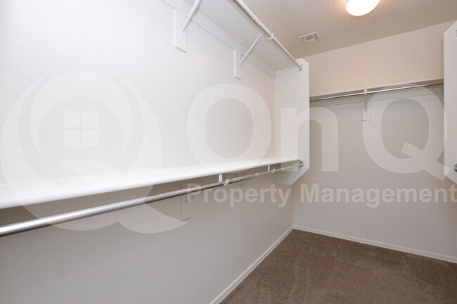 Building Photo - 9677 W Fallen Leaf Ln