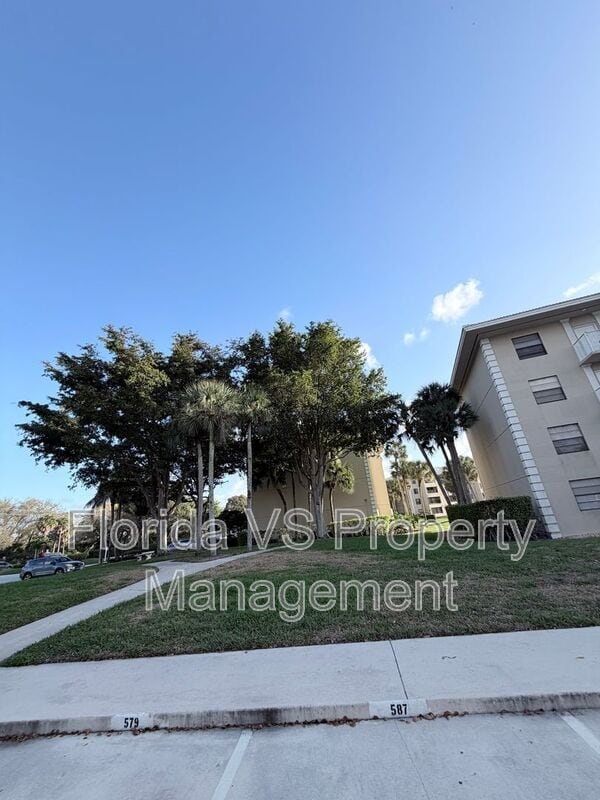 Building Photo - 3511 Village Blvd