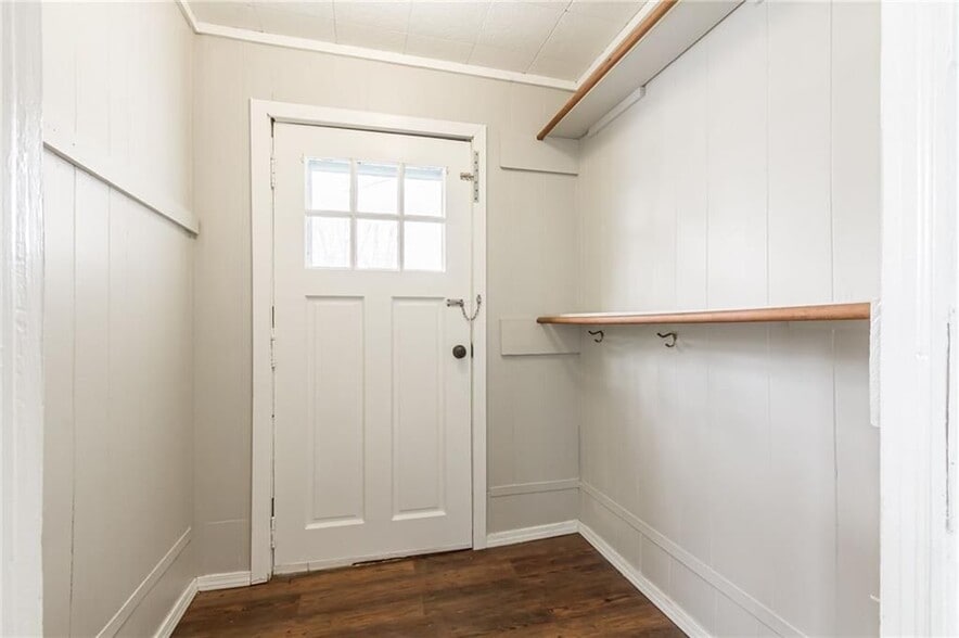 Building Photo - 98 South Ave