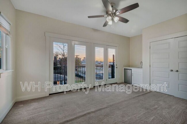 Building Photo - 123 Berry St