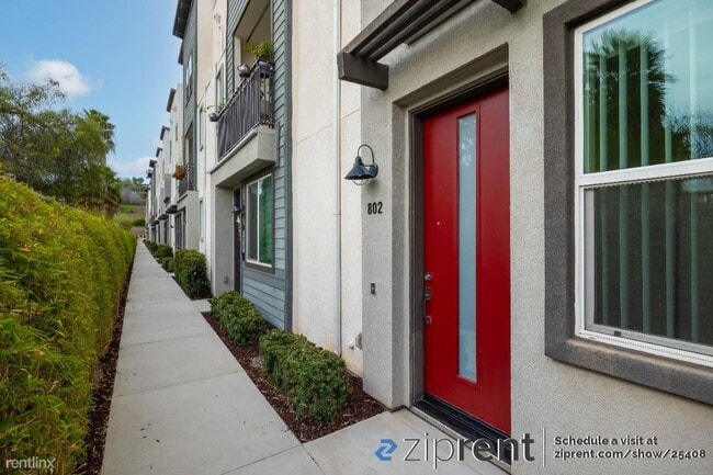 Primary Photo - 3 br, 3.5 bath Condo - 2572 S Escondido Bl...