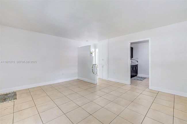 Building Photo - 13590 NW 5th Ave