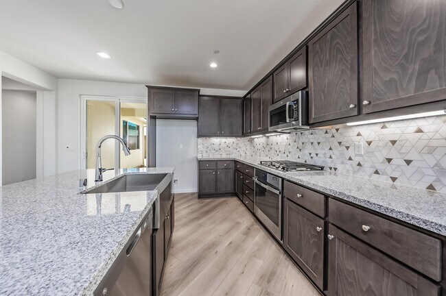 Building Photo - 2563 Chianti Wy