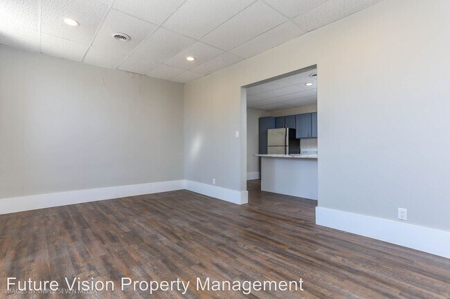 Building Photo - 503 1/2 Liberty St