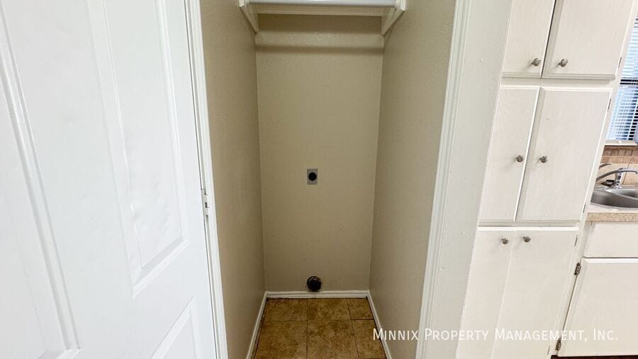 Building Photo - 2509 79th St