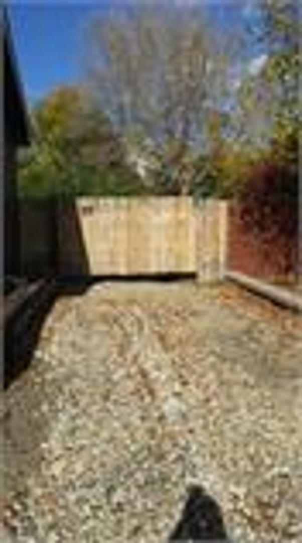 Building Photo - 1216 Mountview Dr