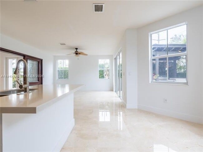 Building Photo - 7010 NW 106th Ave