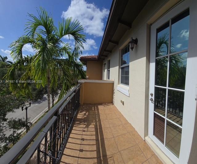 Building Photo - 929 SW 147th Ave