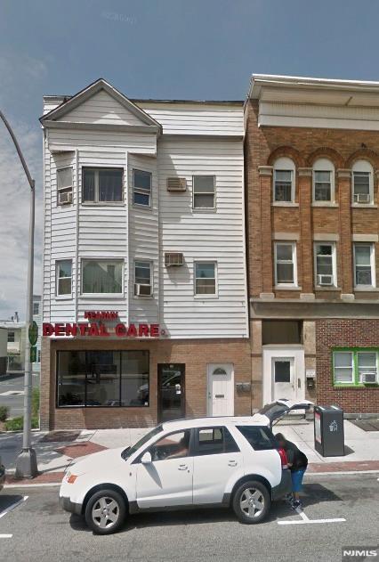 Building Photo - 17 Kearny Ave