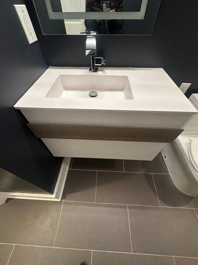 Building Photo - Modern 2 Bedroom, 2 Bathroom Penthouse with Parking in Historic LeDroit Park