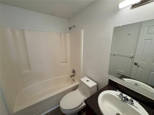 Building Photo - 308 57th Ave Dr E