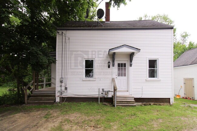 Building Photo - 36 South St
