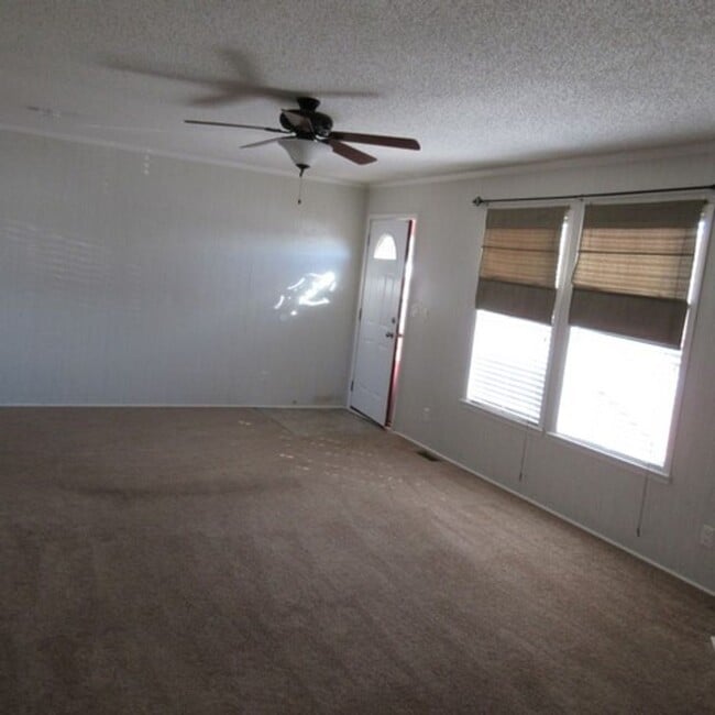 Building Photo - 123 Magnolia Gardens Dr