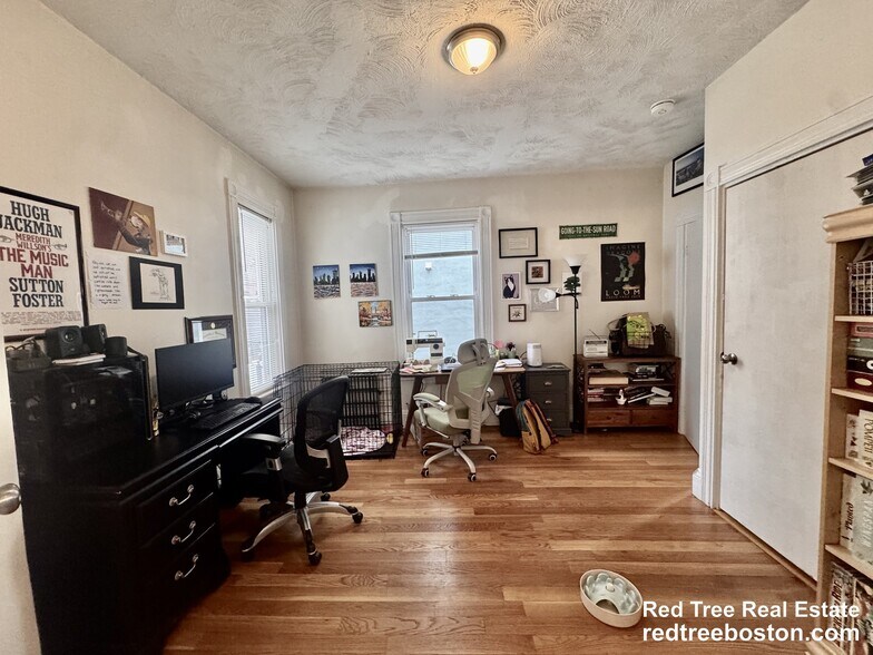 Building Photo - 30 Egleston St