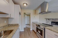 Building Photo - 5568 Ragan Dr