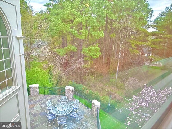 Building Photo - 1289 Ballantrae Farm Dr