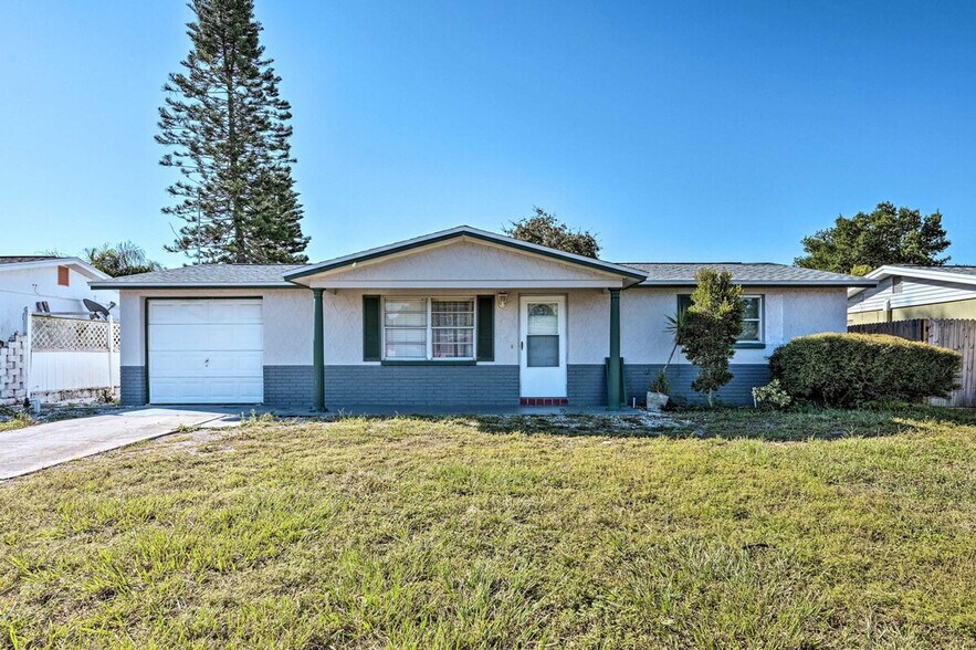 Building Photo - 7736 Sue Ellen Dr