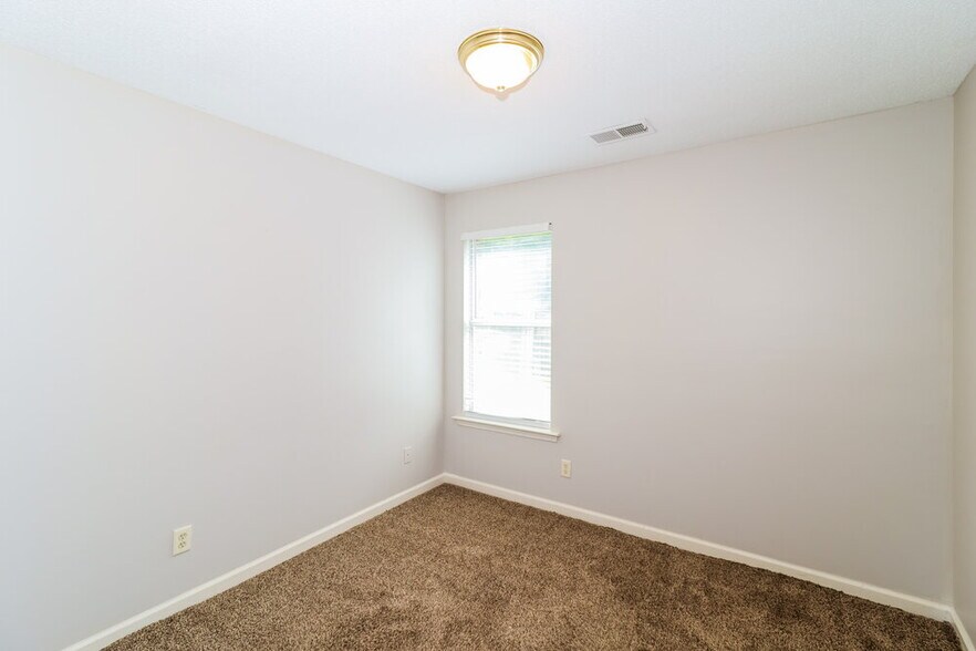 Building Photo - 9703 Java Cove