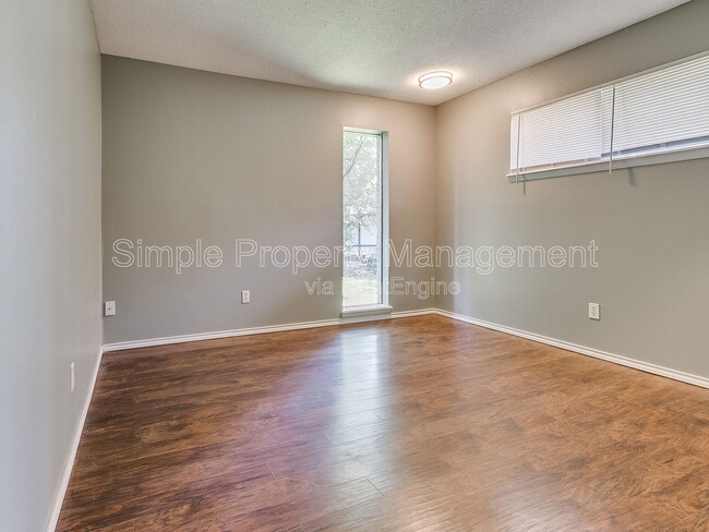 Building Photo - 3828 NW 64th St