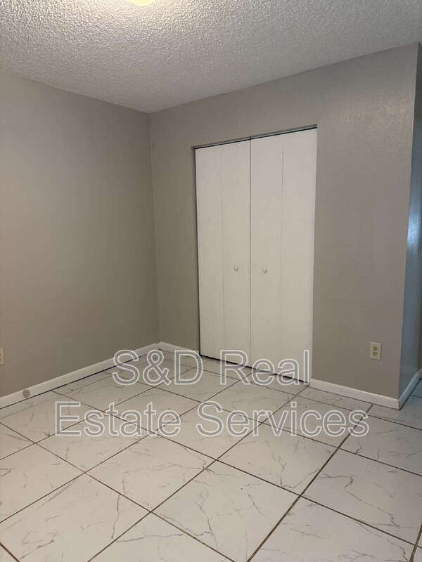Building Photo - 3009 Allred Dr