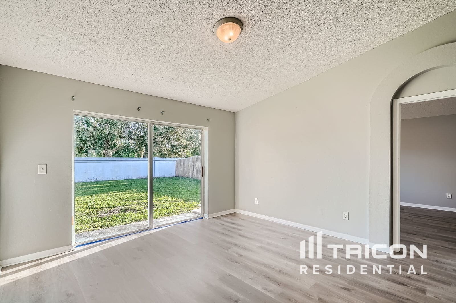 Building Photo - 11809 Brenford Crest Dr