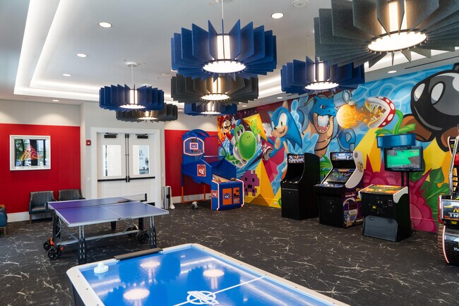 Building Photo - 8151 Laurel Falls Dr