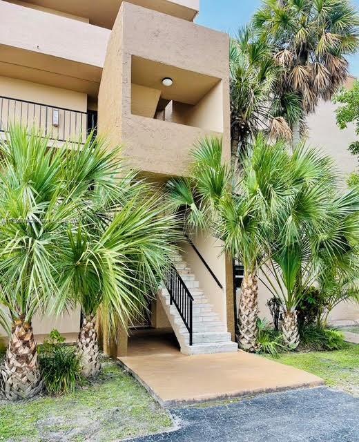 Building Photo - 402 NW 87th Ave