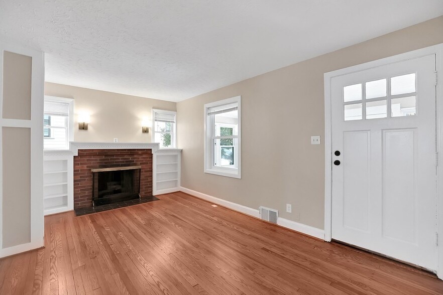 Building Photo - 608 N Abingdon St