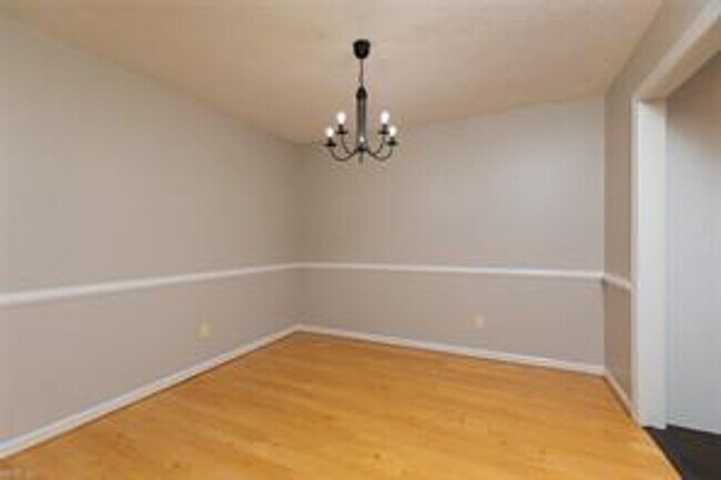 Building Photo - Call Sabrina at 757-767-0767 for more information