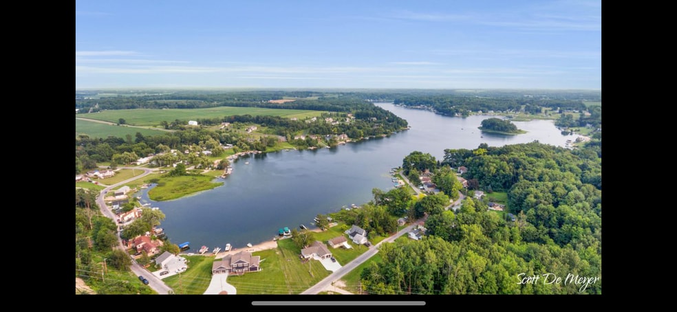 Dock Access on Big Pine Island Lake - 12060 Mac Dr NE