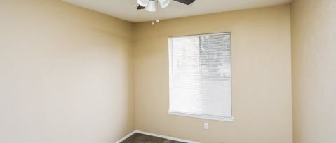 Building Photo - 1513 Hawk Ct