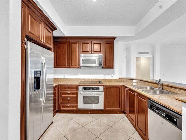 Building Photo - 4303 Renaissance Way