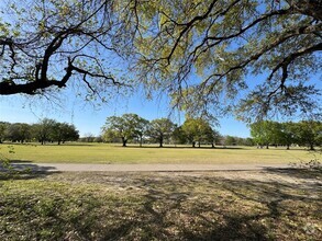 Building Photo - 8266 Golf Green Cir