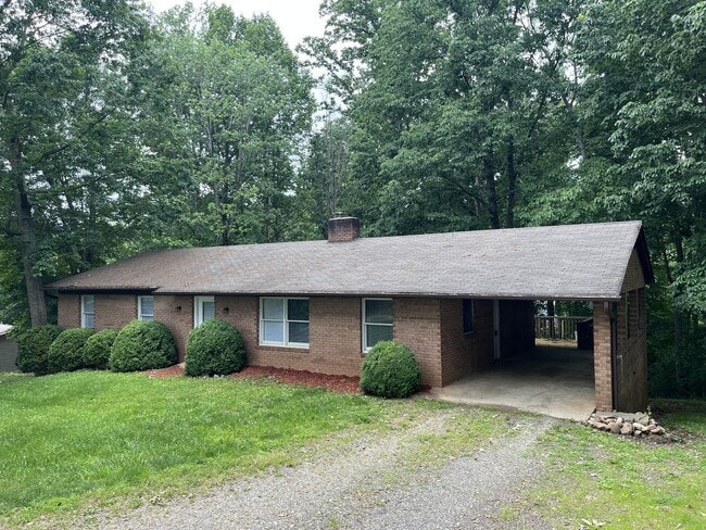 Primary Photo - 815 Roy Edwards Ln