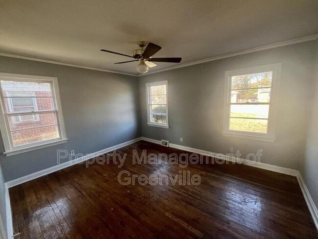 Building Photo - 21 Bagwell Cir