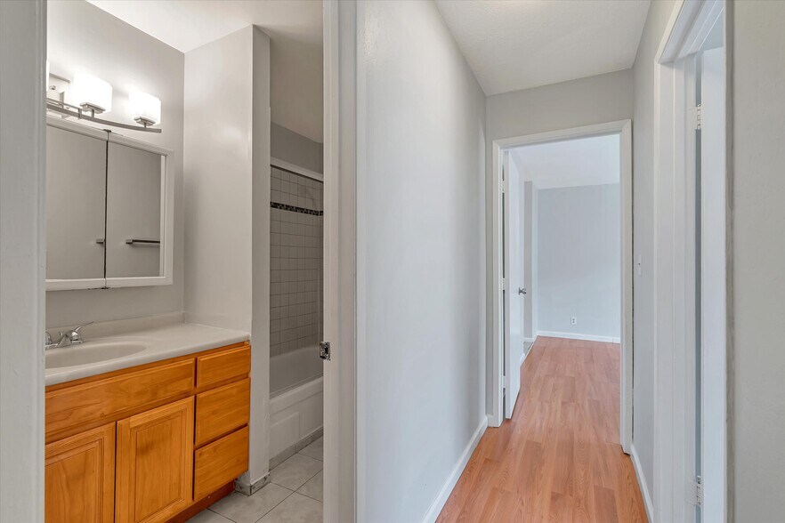 Building Photo - 30079 Vanderbilt St