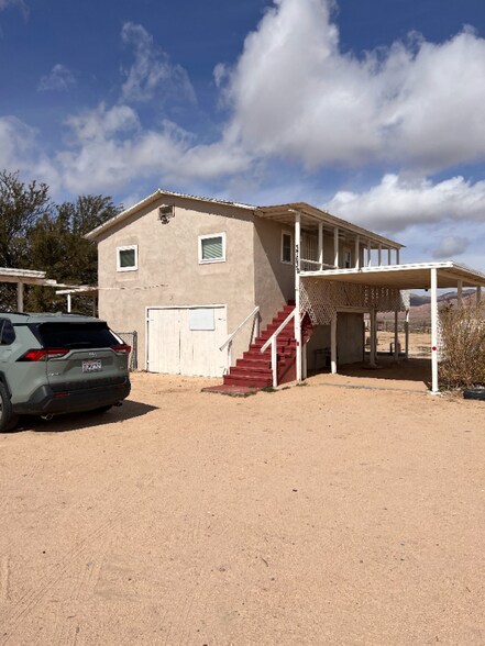 Primary Photo - 37632 Yermo Rd