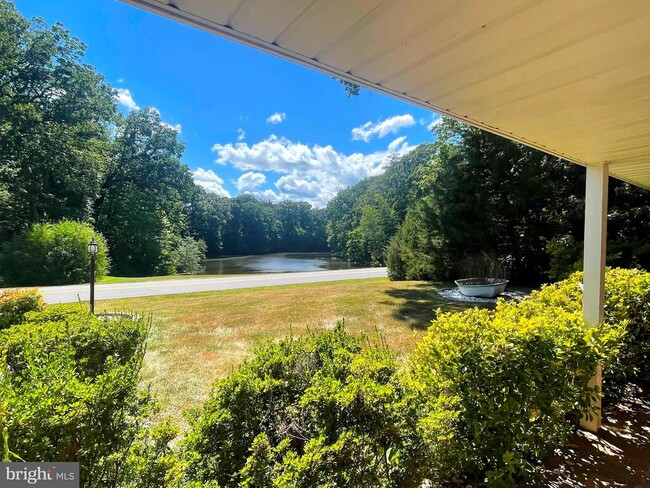 Building Photo - 11717 Rivershore Dr