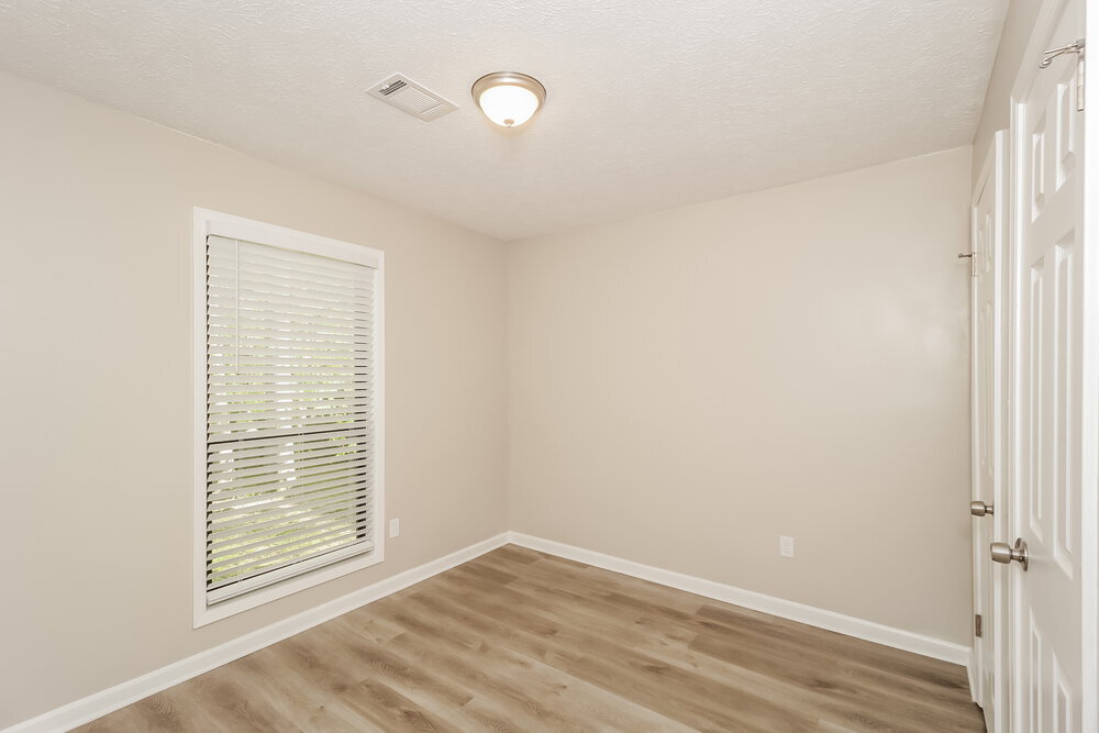 Building Photo - 3263 Mustang Dr