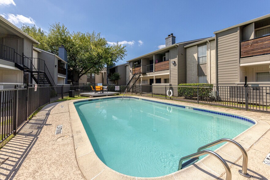 The Landing at Clear Lake 240 El Dorado Blvd ster TX 77598