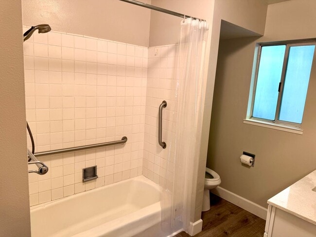 Building Photo - Charming Downtown Los Gatos – Remodeled 1 BR with Private Yard!