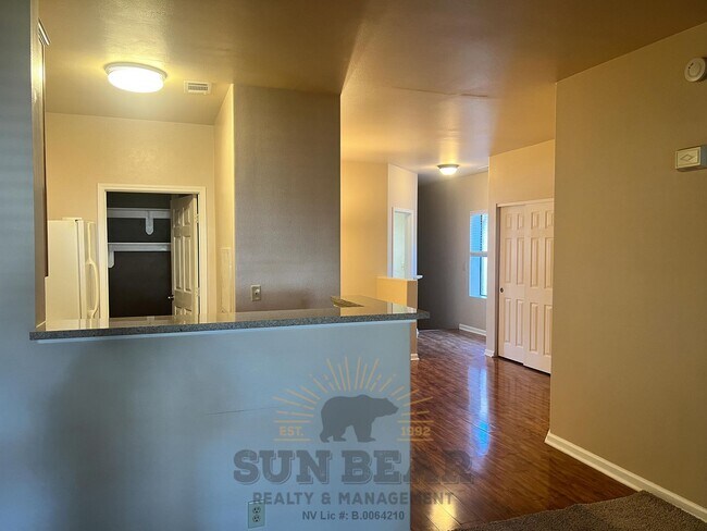 Building Photo - 2 Bedroom at the Reosrt at Tanamera - Reno! - Garage, Pool, Pet Friendly!