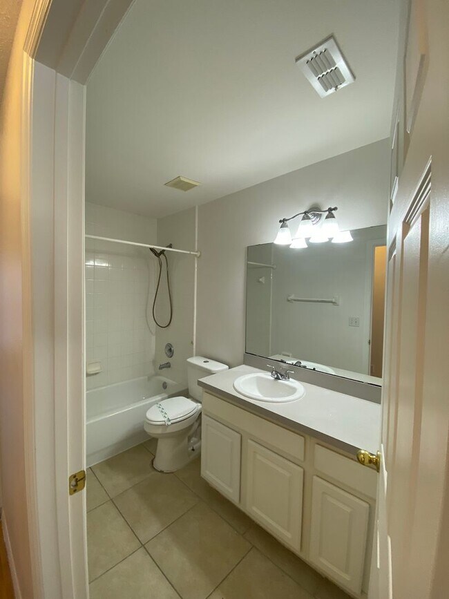 Building Photo - 15327 Lafite Ln