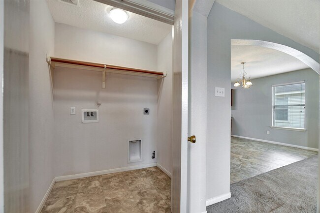 Building Photo - 12319 Chute Forest Ct