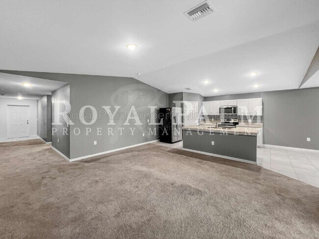 Building Photo - 3107 35th St W